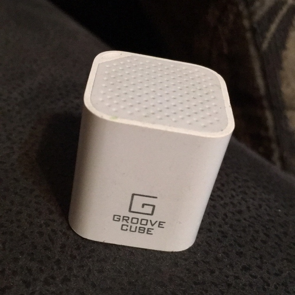 Grove cube Bluetooth speaker